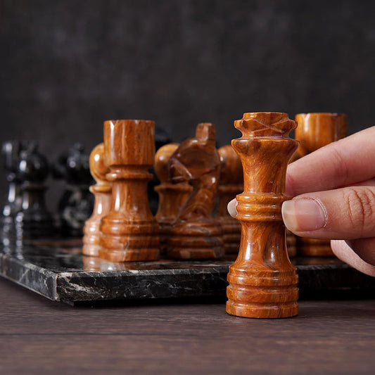 30cm-chess-set-black-zebra-and-red-02