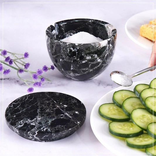 salt-cellar-with-lid-and-spoon-01