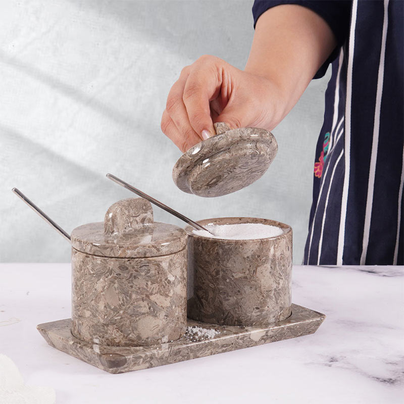 salt cellar, salt container.