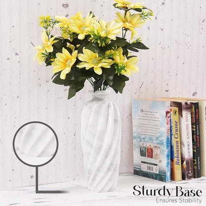 Lined Accent Vase